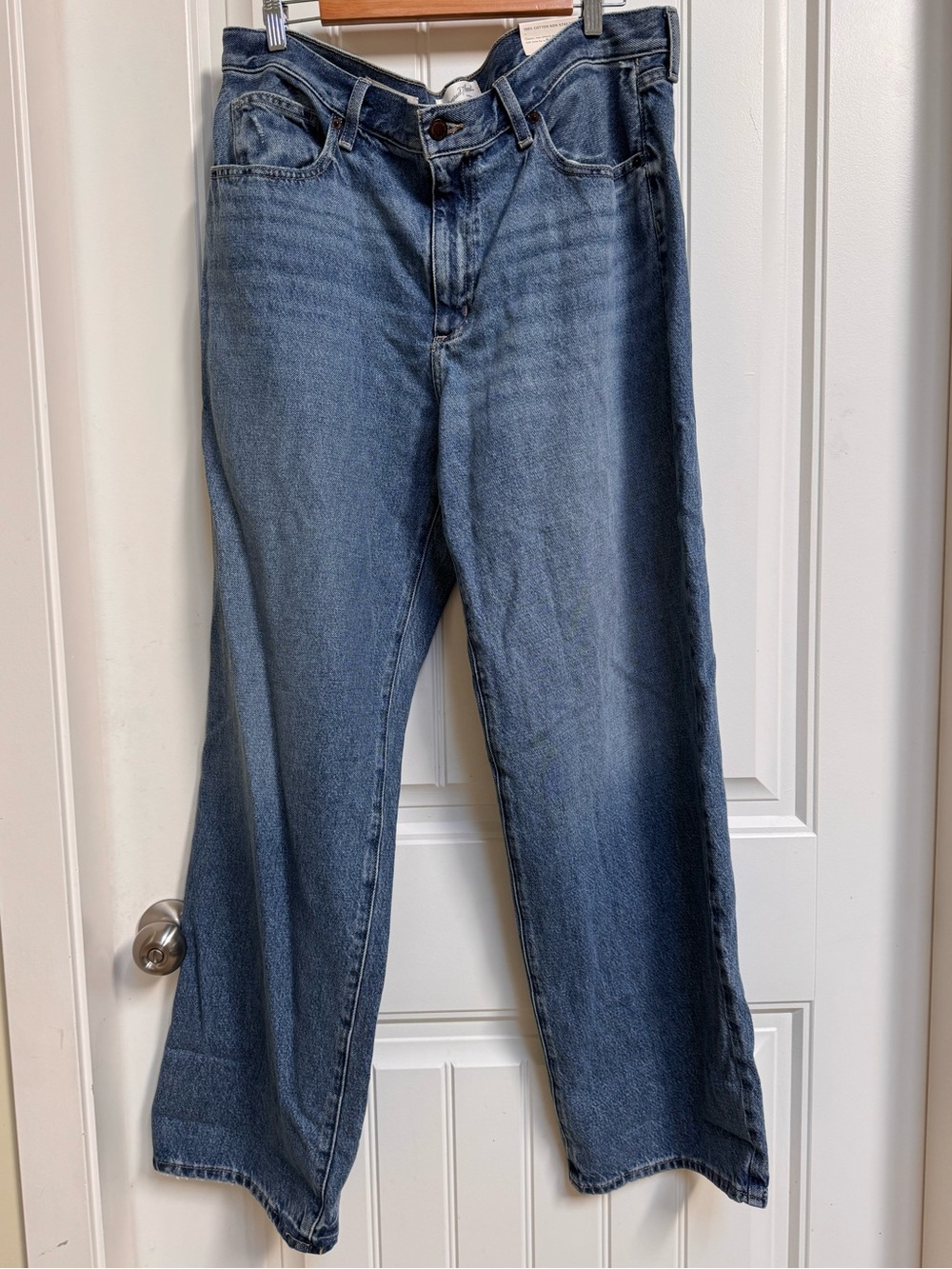 NWT Universal Theads 100% Cotton 90’s Baggy Jeans. Size 14